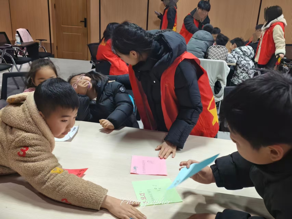 志愿服务活动2-图片.jpg